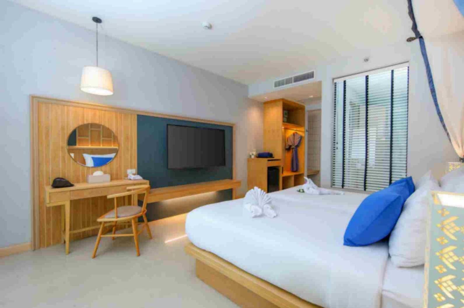 Craft Resort & Villas, Phuket Town Exterior photo Deluxe Room