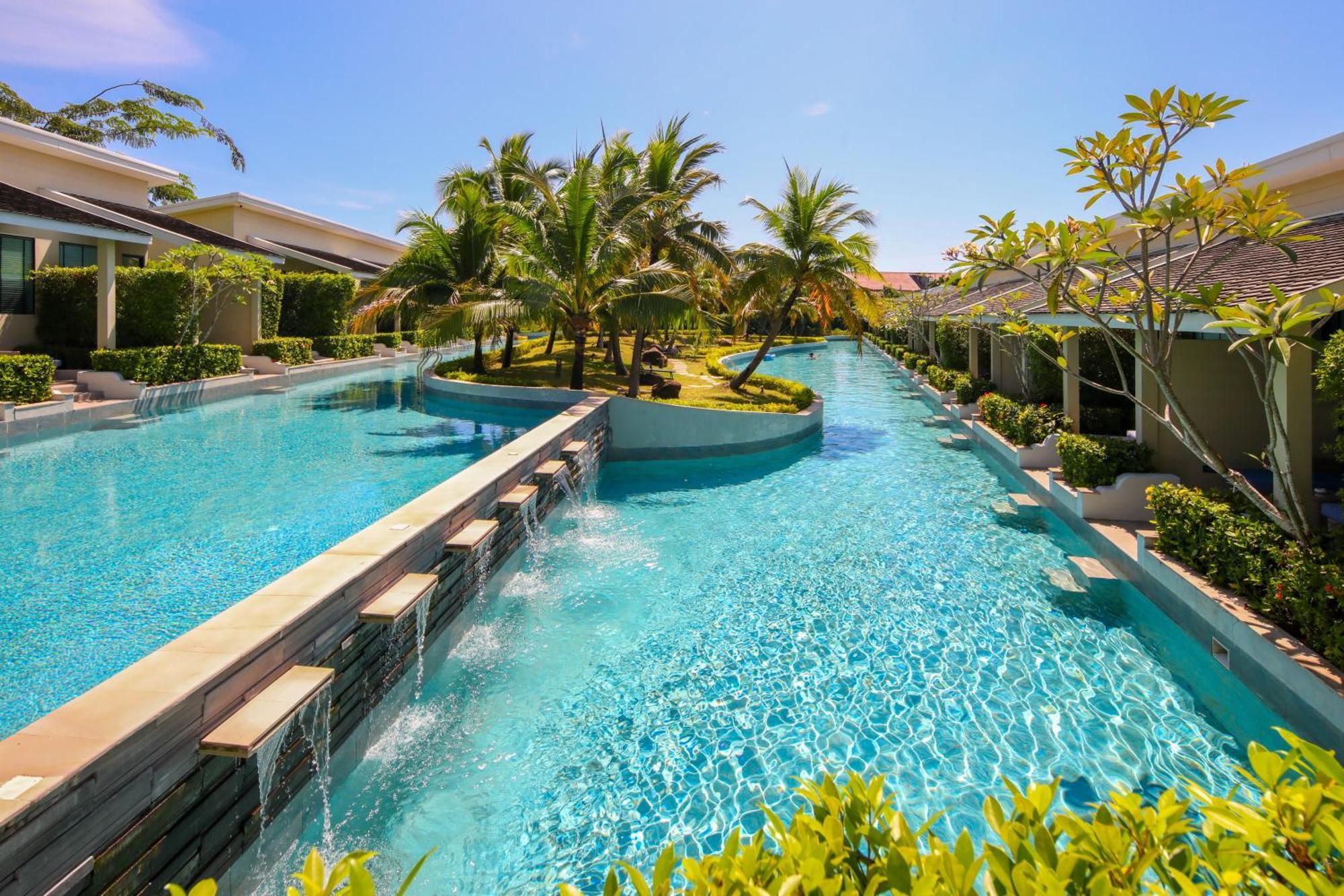 Craft Resort & Villas, Phuket Town Exterior photo The swimming pool at the resort