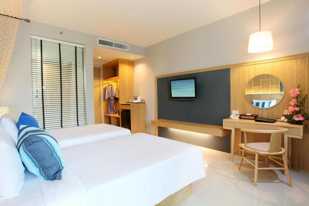 Craft Resort & Villas, Phuket Town Exterior photo Deluxe Room